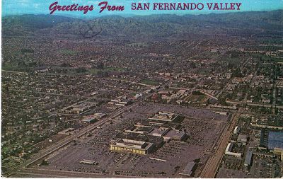 1970's Aerial View of Topanga Mall in Canoga Park Postcard Canoga Park California, Old Neon Signs, Topanga Canyon, Canoga Park, San Fernando Valley, Vintage Los Angeles, About Music, Redondo Beach, Los Angeles Area