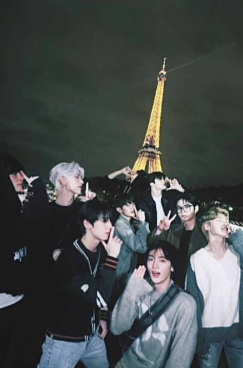 Zb1 Ot9 Wallpaper, Zerobaseone Wallpaper Ot9, Zerobaseone Aesthetic, Zerobaseone Wallpaper, Ricky Gyuvin, Zb1 Ot9, Cartoon Network Powerpuff Girls, City Of Love, Zhang Hao