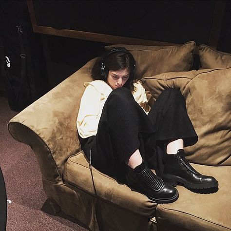 Lorde Instagram, Female Of The Species, Jack Antonoff, Vintage Quotes, Melodrama, Latest Albums, Aesthetic Photos, Justin Timberlake, Lorde