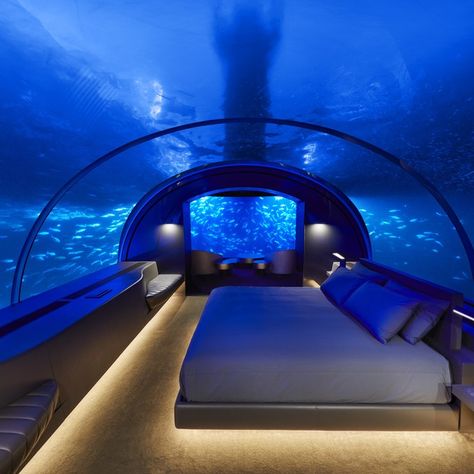 The Muraka’s design in the Maldive Islands turns the master bedroom into a human aquarium with fish swimming overhead and around the suite. Underwater Hotel Room, Underwater Bedroom, Underwater Room, Underwater Hotel, Underwater Restaurant, Kissimmee Florida, Under The Water, Romantic Vacations, Sanya