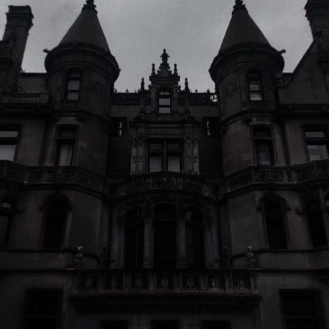 Crave Aesthetic, Sasuke Aesthetic, Dramione Aesthetic, Hogwarts Visuals, Neon Gods, Manor Aesthetic, Crave Series, Goth Architecture, Black Academia