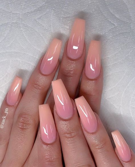 Nails Bright, Pink Ombre Nails, Ombre Acrylic Nails, Stylish Nails Designs, Modern Nails, Her Nails, Ombre Nail Designs, Almond Shape, Nails Spring