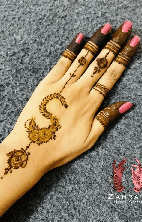 Multan Mehndi Design Images (Multan Henna Design Ideas) Louts Flower Mehndi, S Mehndi Design Letter, S Letter Mehndi Design, Mehndi Painting, Neha Mehandi, Mehndi Quotes, Letter Mehndi Designs, Mahendiii Design, Heart Mehendi