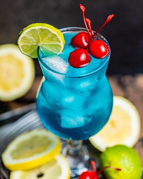 Adios Mother Drink Recipe, Audios Mother Drink, Amf Drink Recipe, Adios Mother Drink, Amf Drink, Winter Drink Recipes, Strong Cocktails, Blue Drinks, Candy Drinks