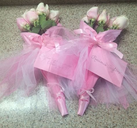 Ballet Recital Flowers, Recital Flowers For Dancers, Dance Recital Flower Bouquet Ideas, First Dance Recital Gift, Ballet Recital Flower Bouquet, Dance Recital Bouquets, Dance Recital Bouquet Ideas, Recital Bouquet Ideas, Dance Recital Flowers