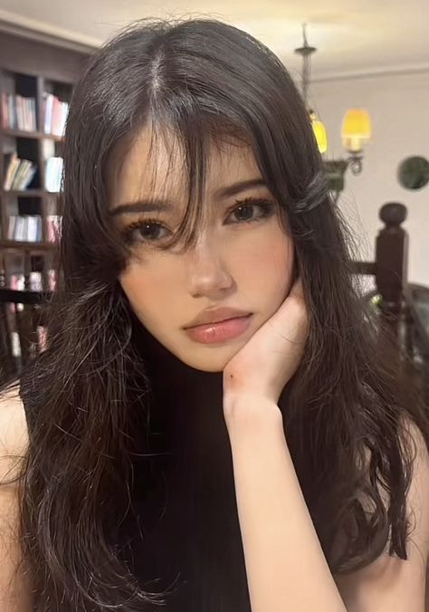 Makeup Looks Pretty, Filipino Makeup, Cute Curtain Bangs, Summer Makeup Ideas, Soft Summer Makeup, Latina Makeup, Soft Makeup Looks, Pretty Makeup Looks, 얼굴 그리기