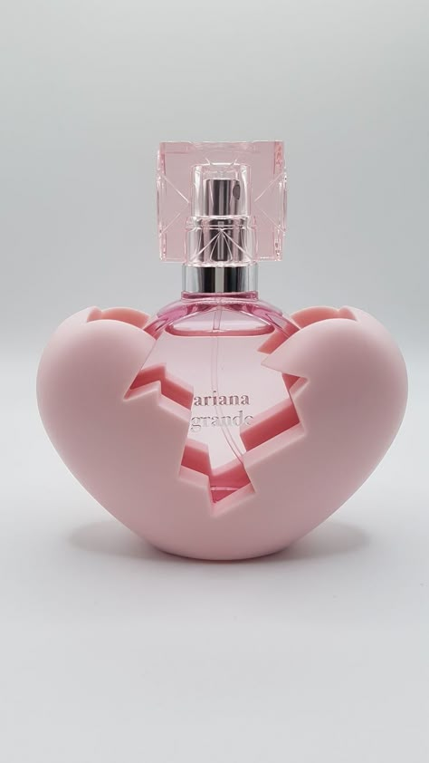 Koleksi Parfum, Ariana Perfume, Ariana Grande Perfume, Sephora Skin Care, Perfume Lover, Makeup Items, Victoria Secrets, Birthday Wishlist, Perfume Collection