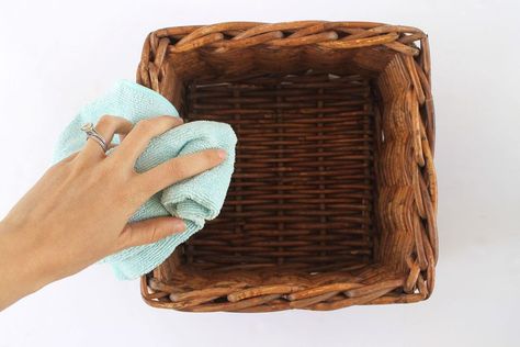 How to Clean Wicker Baskets - Three Simple Methods How To Clean Baskets, How To Clean Wicker Baskets, Wicker Bedroom Furniture, Indoor Wicker Furniture, Wicker Bedroom, Wicker Headboard, Old Baskets, Woven Furniture, Outdoor Wicker Furniture