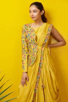 Yellow Haldi Outfit, Cowl Drape Dress, Drape Sari, Indo Western Outfits For Women, Haldi Dress, Haldi Outfits, Haldi Outfit, Draping Fashion, Indo Western Dress