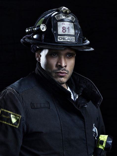 Joe Minoso, Joe Cruz, Chicago Justice, Fire Phone, Jesse Spencer, Lauren German, Chicago Family, Taylor Kinney, Chicago Shows