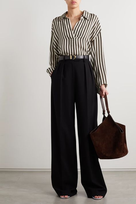 Women's New Season Tops Sale | Up to 70% Off | THE OUTNET Stripe Blouse Outfit, Business Outfits Professional, Outfits For Work Professional, Business Casual Spring, Good American Jeans, Look Formal, Dainty Necklaces, American Jeans, Work Fits