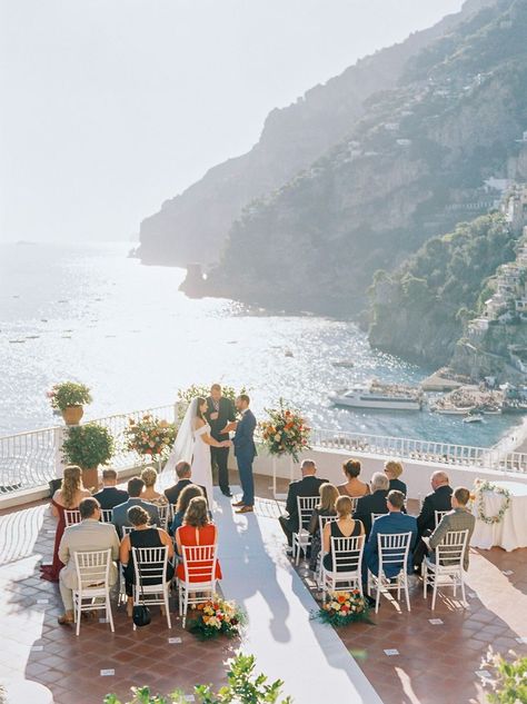 Fall Weddings | Amalfi Wedding | 2 Brides Photography. Destination Wedding, wedding ceremony, autumn wedding, unique fall wedding, bouquet, wedding venue, autumn colors, cake, autumn table decor, autumn wedding ideas, Italy wedding, Luxury style wedding, boutonniere, fall wedding ideas, blush, rose gold, wedding ideas, höstbröllop, wedding invite, 2 Brides Photography | Stockholm Wedding Photographer Hotel Marincanto Wedding, Marincanto Wedding, Hotel Marincanto, Amalfi Wedding, Brides Photography, Tablescape Design, Wedding Venues Italy, Italy Coast, 2 Brides