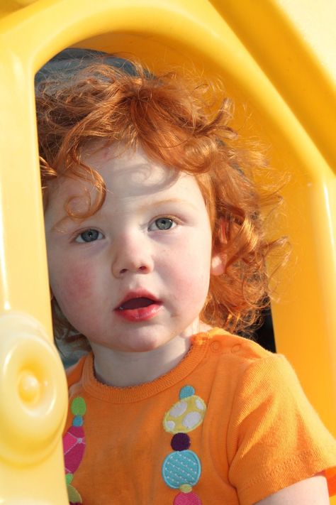 Red Hair Kid, Red Head Baby, Red Hair Baby, Korean Baby Girl, People With Red Hair, Redhead Baby, Ginger Kids, Ginger Babies, Dark Red Hair