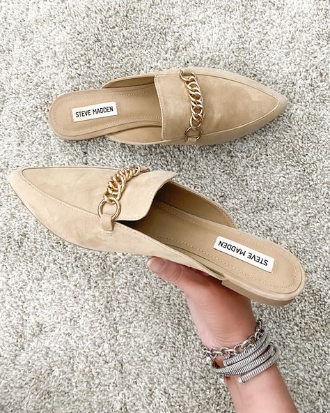 Steve Madden Mules Outfit, Outfits With Mules Flats, Outfits With Mules, Mules Outfit, Steve Madden Mules, Tan Mules, Steve Madden Flats, Smart Casual Women, Dressy Shoes