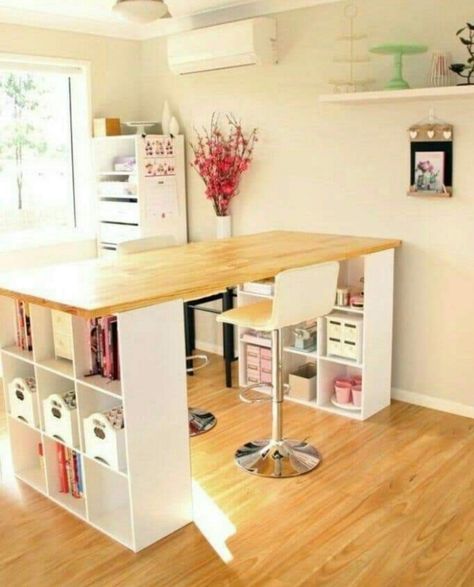 Cake Decorating Room, Decorating Room Ideas, Spare Bedroom Ideas, Craft Room Tables, Decorating Room, Sewing Room Inspiration, Sewing Room Design, Dream Craft Room, Craft Room Design