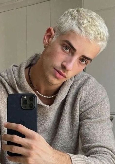 Manu Rios Blonde Hair, Men’s Platinum Blonde Hair, Men Platinum Hair, Platinum Hair Men, Grown Out Buzzcut Male, Platinum Blonde Men, Platinum Blonde Hair Men, Short Blonde Hairstyles, White Hair Men