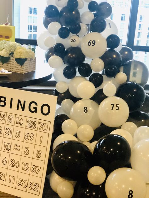 Bingo Game Night Party Ideas, Bingo Backdrop, Bingo Table Decorations, Bingo Birthday Party Theme For Adults, Bingo Theme Party Decorations, Bingo Themed Party Ideas Game Night, Bingo Table Decorations Ideas, School Bingo Night Decorations, Bingo Event