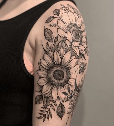 Single Tattoos, Tattoo Brazo Mujer, Half Sleeve Tattoo Upper Arm, Sunflower Tattoo Sleeve, Sunflower Tattoo Shoulder, Vogel Tattoo, Daffodil Tattoo, Tattoo Shading, Bouquet Tattoo