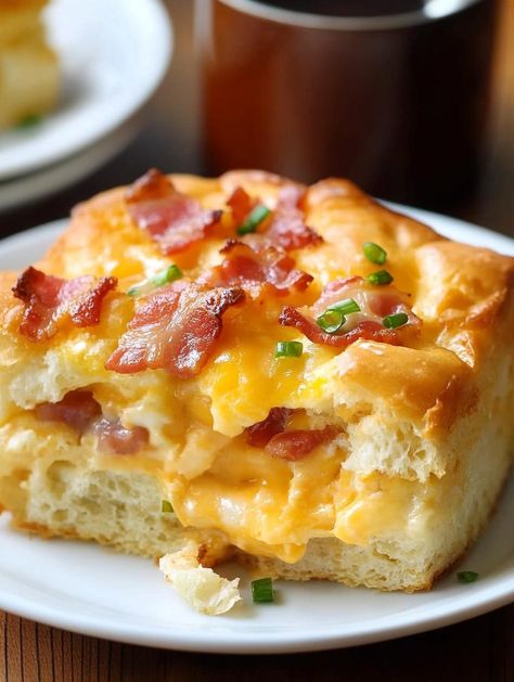 Bacon, Egg & Cheese Biscuit Bake Biscuit Breakfast Casserole, Easy Bacon Recipes, Biscuit Breakfast, Breakfast Casserole With Biscuits, Cheese Biscuit, Bacon Egg Cheese, Biscuits Casserole, Delicious Breakfast Casserole, Fluffy Biscuits