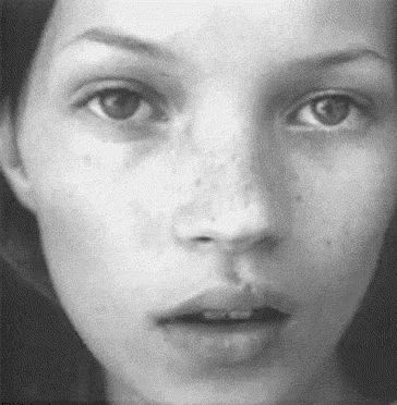 Kate Moss Stare GIF - KateMoss Stare Look GIFs Chanel Champagne, Angel Olsen, Cute Freckles, Supermodel Body, Kate Moss 90s, Sasha Pivovarova, Kate Moss Style, Amber Valletta, Queen Kate