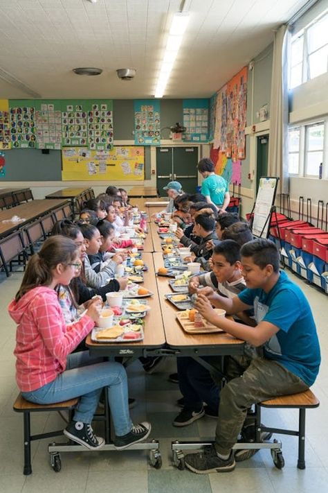 We Need To Rethink The School Cafeteria Kindergarten Cafeteria, Middle School Cafeteria, Elementary Cafeteria, School Cafeteria Decorations, School Cafeteria Food, Room Reference, School Kitchen, School Cafe, Community Design