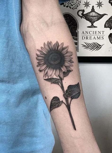 Black&Gray Realistic Sunflower Tattoo Realistic Sunflower Tattoo, Watercolor Sunflower Tattoo, Gaara Tattoo, Sunflower Tattoo Ideas, Men Flower Tattoo, Tattoo Sunflower, Americana Tattoo, Sunflower Designs, Arm Sleeve Tattoos For Women