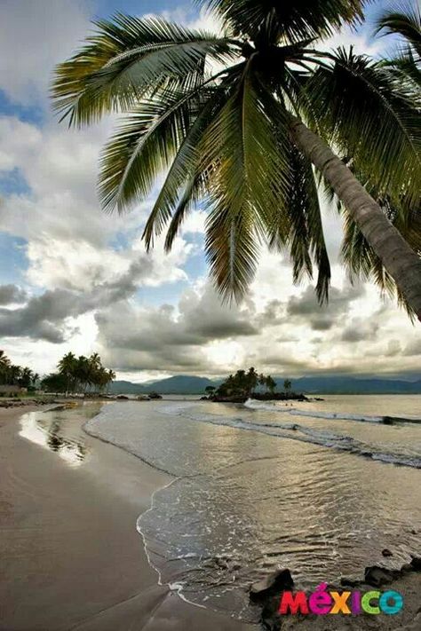 Playa de San Blas en la Riviera Nayarit Mexico Mexican Beaches, Four Seasons Resort, San Blas, Koh Samui, Luxury Villas, Beaches In The World, Surfing Waves, Contemporary Luxury, Gulf Of Mexico