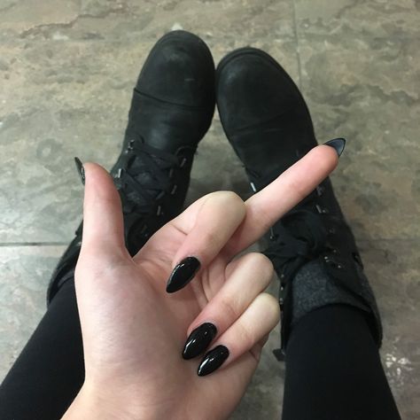 Edgy Nails Black, Emo Aesthetic Black, Combat Boots Aesthetic, Emo Nails, Nails Edgy, Girls Combat Boots, Black Stiletto Nails, Natural Nail Art, Combat Boots Black