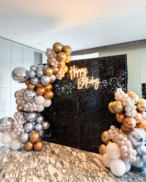 Sticking to our goals: 1️⃣ Make it extraordinary or never do it. 2️⃣ Learn from experience. 3️⃣ Create our own style formulas. This is US! - 𝑻𝒆𝒂𝒎 𝑷𝑩𝑺🔥 . . . . . . #milestonebirthday #eventdesign #balloon #hongkong #balloonhk #birthdayballoon #hkparty #balloonbackdrop #eventdecor #hkfamily #partykids #balloongarland Balloon Backdrop, Own Style, Milestone Birthdays, Balloon Garland, Birthday Balloons, Event Decor, Event Design, Kids Party, Make It