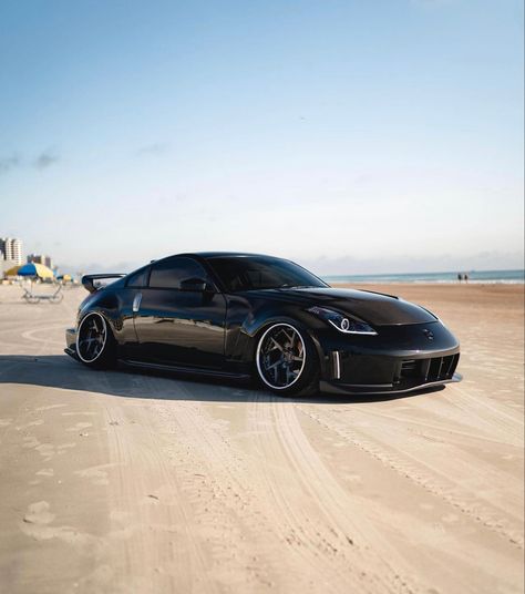 @bagged_nismo 350z Nismo, Luxury Car Garage, Luxury Car Brands, Mom Car, Luxury Car Interior, Best Jdm Cars, Bugatti Cars, Car Inspiration, Car Mods