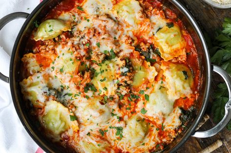 One Pan Chicken Ravioli Bake Ground Chicken And Ravioli, Crockpot Ravioli, Chicken Ravioli, Spinach And Ricotta Ravioli, Baked Chicken Casserole, Dessert Pasta, Ravioli Bake, Holiday Appetizers Recipes, Ground Italian Sausage