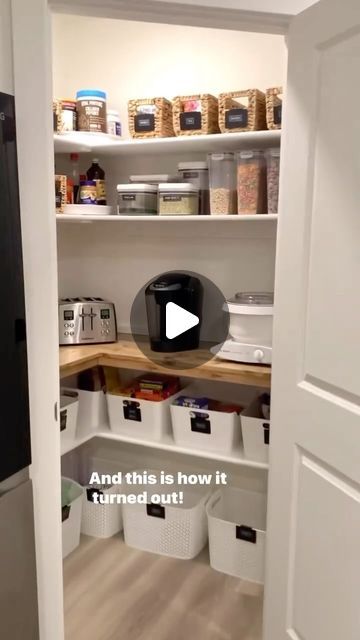 Before & After Transformations on Instagram: "Butler’s pantry by @riahanne ✨  ______________ #beforeandafter #home #architectures #design #decoration #architect #homedecor #architecturaldigest #traditionalhome #luxuryhome #luxuryhomes #homemade #exteriordesign #new #renovation #dreamhome #graphicdesign #beautifulhomes #homedecor #beforecraft #designbuild" Butler’s Pantry, Diy Pantry, Butler's Pantry, Architectural Digest, Home Hacks, Traditional House, Exterior Design, Pantry, Luxury Homes