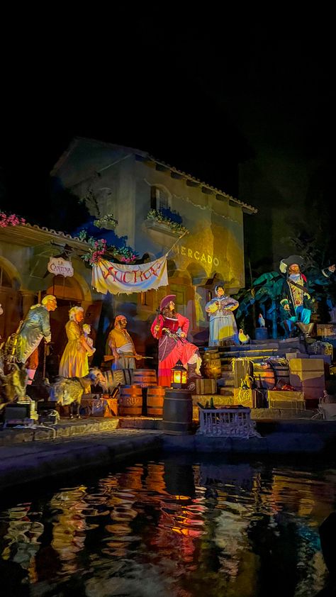 Disney World Pirates Of The Caribbean, Disney Places In Real Life, Disney Park Wallpaper, Hollywood Studios Photos, Small World Aesthetic, Disneyland Background, Disney World Phone Wallpaper, Walt Disney World Wallpaper, Walt Disney World Aesthetic