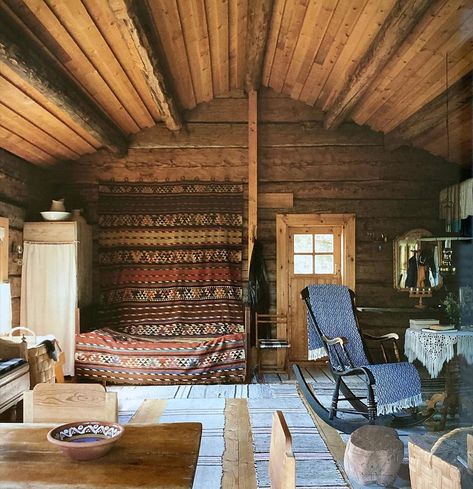 Scandinavian Country, Photography Books, Cabins And Cottages, Cozy Cabin, Humble Abode, House Goals, Cabins In The Woods, Decoration Design, Home Decor Kitchen