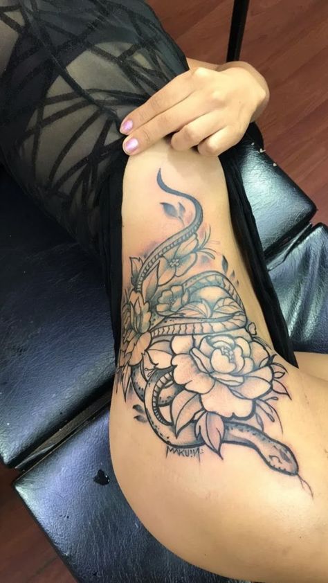 Big Tattoo Designs For Women, Front Of Hip Tattoo, Front Calf Tattoos For Women, Front Hip Tattoos Women, Side Leg Tattoos Women Thighs, Front Thigh Tattoo Women, Side Tattoos Women Hip Thighs, Big Thigh Tattoos For Women, Front Hip Tattoo