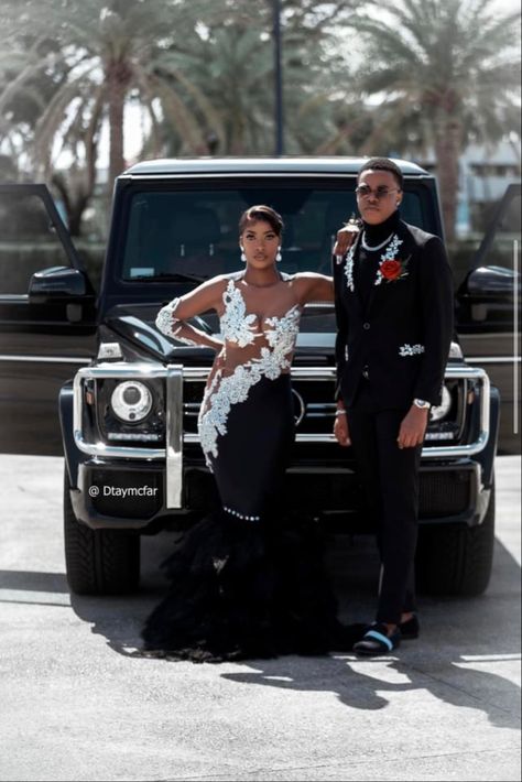 Prom Suite Ideas Men, White And Black Prom Suit, Prom Suit With Rhinestones, White And Black Prom Couple, Prom Suits For Men Black And Silver, Sliver Prom Couples, Black Man Prom Outfit, Prom Send Off Pictures, Black Men Prom Outfit Ideas