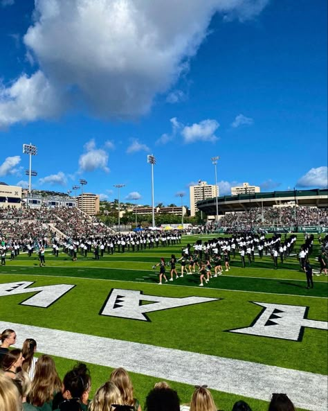 Uh manoa football game University Of Manoa Hawaii, University Of Hawaii Manoa, Collage In Hawaii, Byu Hawaii Aesthetic, Hawaii University Aesthetic, University Of Hawaii At Manoa Dorm, Hawaii Pacific University Aesthetic, Hawaii College Aesthetic, College In Hawaii Aesthetic