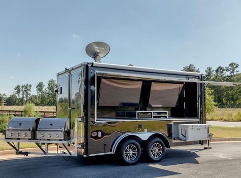 Tailgating Party Ideas, Tailgate Trailer, Tailgating Trailers, Outdoor Games To Play, Tailgate Appetizers, Bbq Trailer, Toy Hauler Trailers, Pressure Washing Business, Toy Hauler Camper