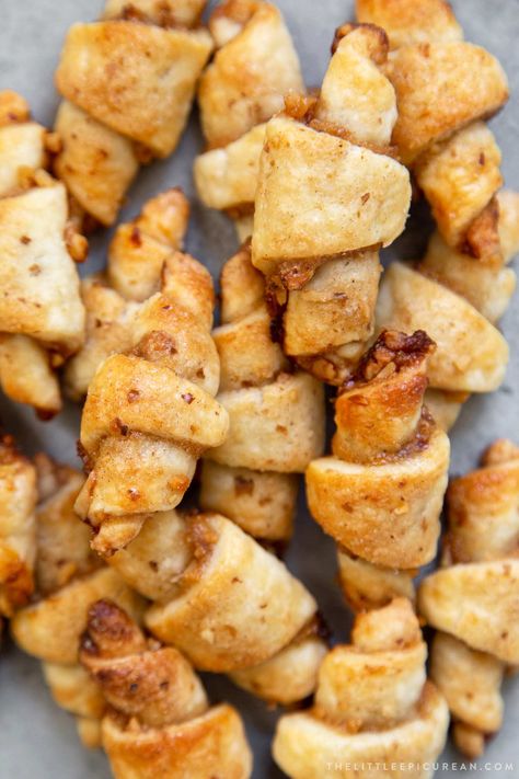 Guava Rugelach. This part cookie, part pastry baked treat is filled with guava jam and chopped walnuts. Jam Desserts, Guava Pastry, Rugelach Recipe, Guava Recipes, Thanksgiving Bread, Guava Jam, Thanksgiving Breakfast, Easy To Cook Meals, Oatmeal Cookies Chewy