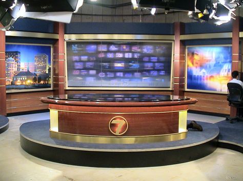 WHIO-TV Broadcast Set Design Gallery News Casting Background, Republic Day Photos, Ruangan Studio, Microphone Studio, Tv Set Design, Virtual Studio, Tv Sets, Studio Green, Green Screen Backgrounds