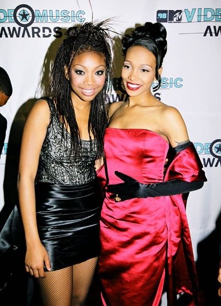 Brandy and Monica Brandy And Monica, Brandy Norwood, Billboard Music Awards, Trending Fashion Outfits, Cindy Crawford, The Boy Is Mine, Golden Girls, Mariah Carey, The Boy