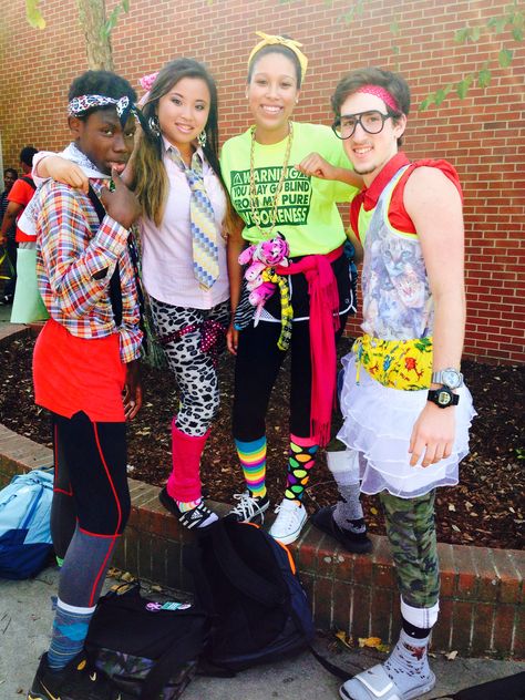 No body does wacky tacky day like Garner! Wacky Tacky Day, Mismatch Day, Tacky Day, School Spirit Week, Wednesday Outfit, Spirit Week Outfits, Crazy Dresses, Homecoming Week, Engagement Photo Outfits Fall