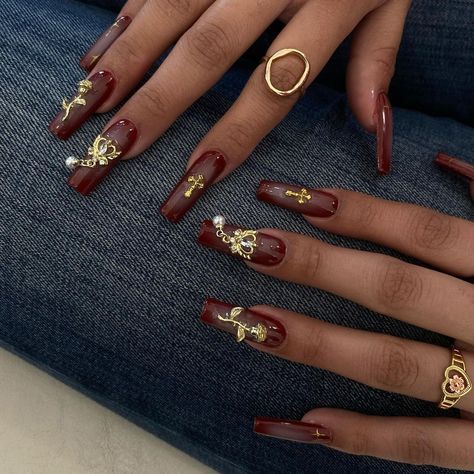 Gel X | Bell Gardens Ca.˚✧₊ | Red & gold combo⚜️ #losangelescounty #bellgardens #longsquarenails | Instagram Red Gold Nails Acrylic, Nails Ideas Red And Gold, Red Nails With Jewels, Red Charm Nails, Red Gold Nail Art, Nails Red With Gold, Red With Gold Nails, Red Gel Nails Ideas, Gold And Red Aesthetic