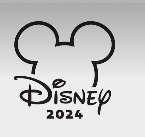 Disney 2024 Svg, Disney Shirts Ideas, Disney Shirts Matching, Disneyland Family Shirts, Bolo Naruto, Disneyland Outfit Ideas, Tee Shirts Diy, Disney Family Trip, Family Disney Shirts Matching