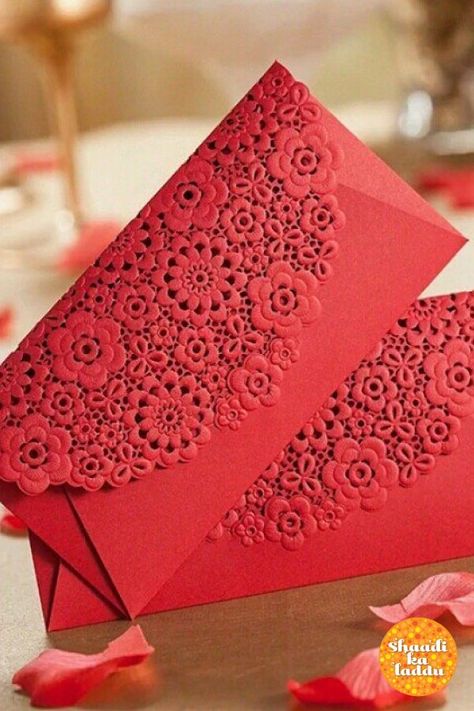 Wedding Gift Envelope, Personalized Envelopes, Diy Wedding Gift, Decorative Envelopes, Make An Envelope, Shagun Envelopes, Fancy Envelopes, Dress Invitations, Diy Wedding Gifts