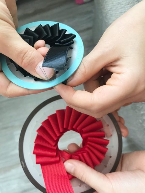 Making Rosettes with Dori Troutman | Clover Needlecraft How To Make A Rosette Ribbons, How To Make Rosettes Ribbons, Cockades Tutorial How To Make, How To Make A Ribbon Rosette, Ribbon Rosettes How To Make, Kentucky Derby Tablescape, How To Make Rosettes, Diy Rosette, Sewing Notes