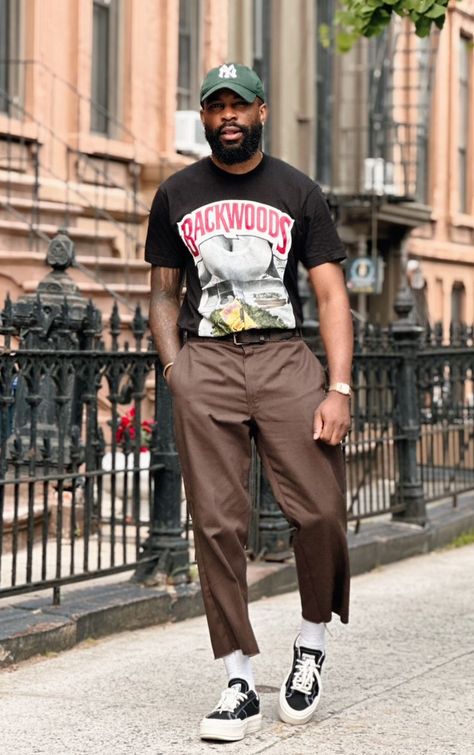 Mens Vibey Outfits, Hipster Street Style Men, Black 90s Aesthetic Men, Men Fall 2024 Fashion, Men Outfit Casual Streetwear, Men’s Fashion Street Style, Men’s Nice Outfit, Mens Streetwear Casual, 2020 Mens Fashion