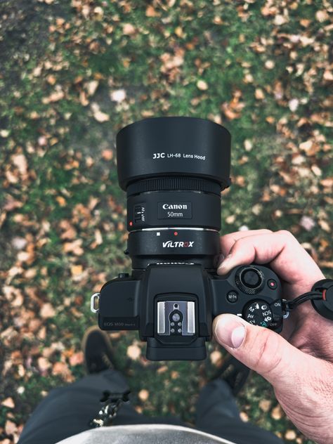 Canon eos M50 Mk ii + EF 50mm 1.8 and a Viltrox EF-EF m Mount adapter is a great combo. #canon #canonm50 #canon50mm #photogenic #edcgear #cameragear #camera #lenses #photographerlife Fall Shots, Canon M50, Canon Eos M50, Types Of Swords, Photography Store, Photo Background Editor, Photographers Life, Canon Camera, Camera Gear