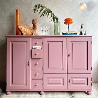 PAND 96 | VINTAGE STORE | [SOLD] Never enough pink! 💕 (146,5x127x43) #drankkast #drankenkast #rozekast #rozeinhuis #pink #terrapink #labpaint #kast #vintagekast… | Instagram Cupboard Painting, Metal Cupboard, Antique Sideboard Buffet, Antique Sideboard, Never Enough, July 3, Sideboard Buffet, Vintage Store, Sideboard