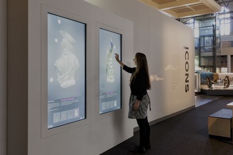 3D Touch Screens in museums act as an interactive experience kiosk for visitors as they are invited to “touch and explore” the 3D models. Visitors can touch a screen to zoom in, rotate and examine the objects at their own pace – using gestures similar to a smartphone. This allows the audience to obtain a better understanding of the objects' formal qualities and feel as though they are in control of the object. Exhibition Timeline, Museum Interactive, Interactive Touch Screen, Touch Screen Display, Display Design, Delhi Ncr, Touch Screen, Desktop Screenshot, Flat Screen